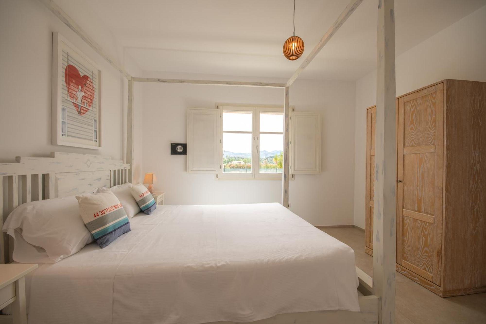 Enaja - Luxury Retreat Aparthotel Budoni Exteriör bild